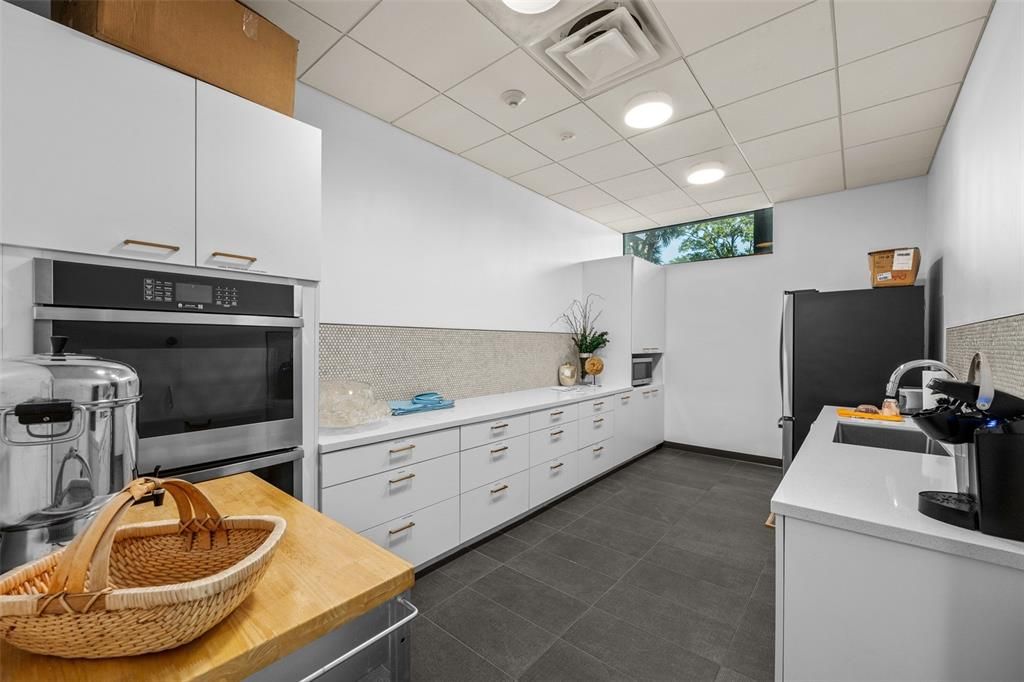 На продажу: $480,000 (2 спален, 2 ванн, 1104 Квадратных фут)