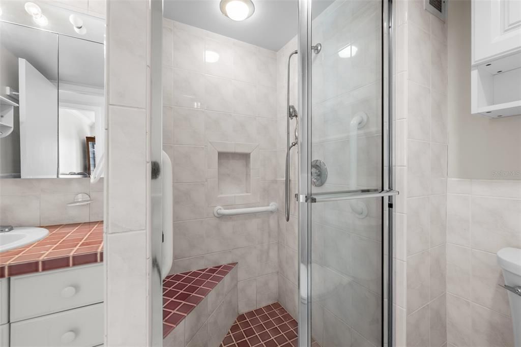 На продажу: $480,000 (2 спален, 2 ванн, 1104 Квадратных фут)