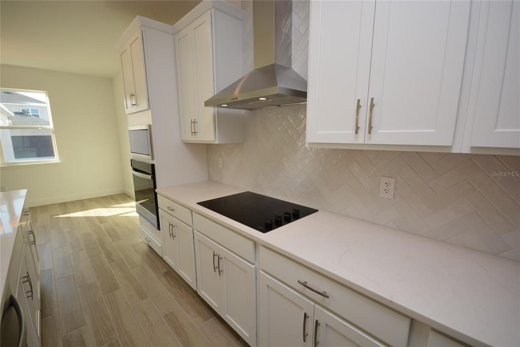 En Renta: $3,200 (4 camas, 3 baños, 2525 Pies cuadrados)