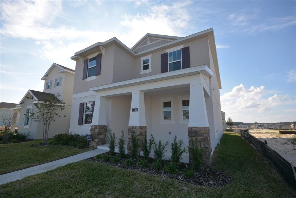 En Renta: $3,200 (4 camas, 3 baños, 2525 Pies cuadrados)