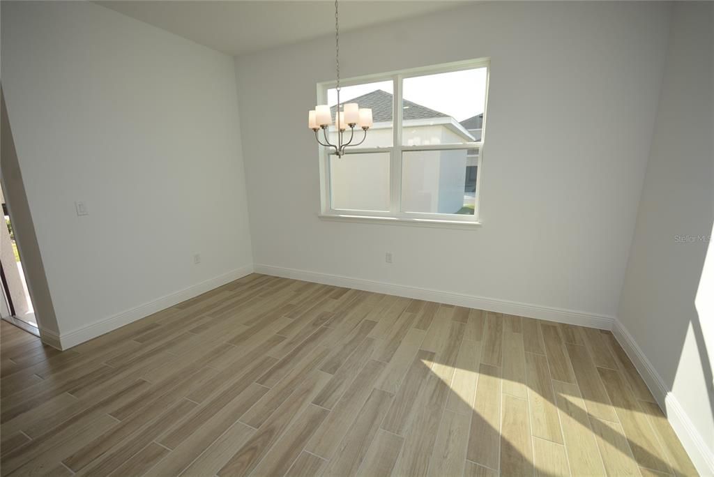 En Renta: $3,200 (4 camas, 3 baños, 2525 Pies cuadrados)