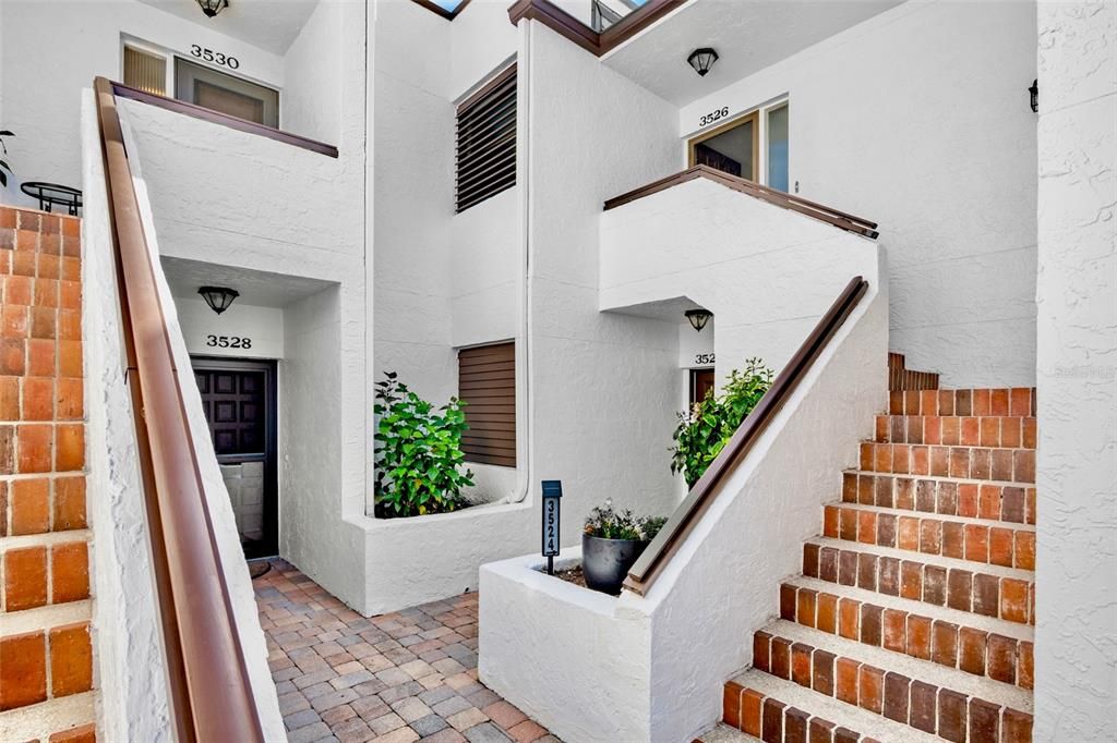 En Venta: $269,000 (2 camas, 2 baños, 1344 Pies cuadrados)