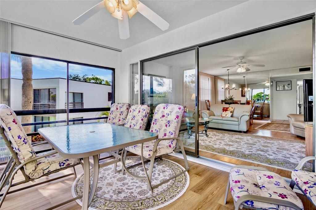 En Venta: $269,000 (2 camas, 2 baños, 1344 Pies cuadrados)