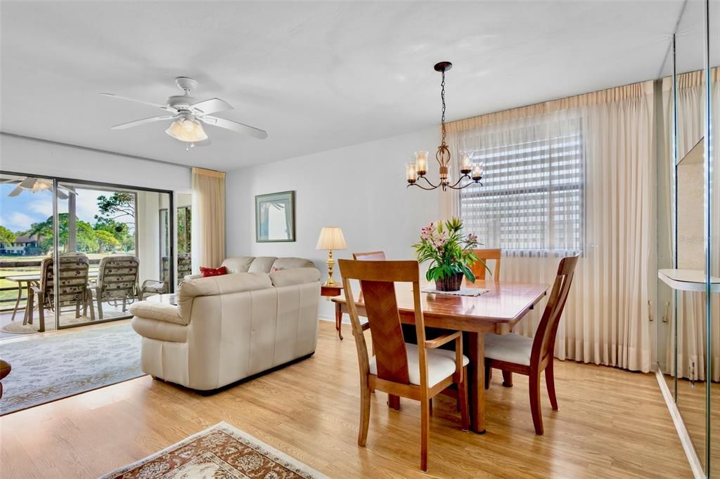 En Venta: $269,000 (2 camas, 2 baños, 1344 Pies cuadrados)