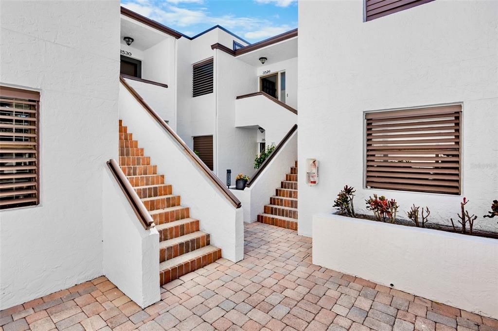 En Venta: $269,000 (2 camas, 2 baños, 1344 Pies cuadrados)