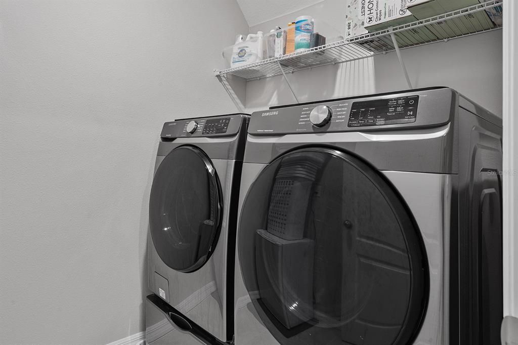 En Venta: $459,000 (5 camas, 3 baños, 2696 Pies cuadrados)