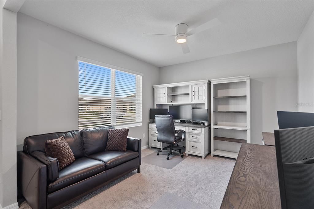 En Venta: $459,000 (5 camas, 3 baños, 2696 Pies cuadrados)