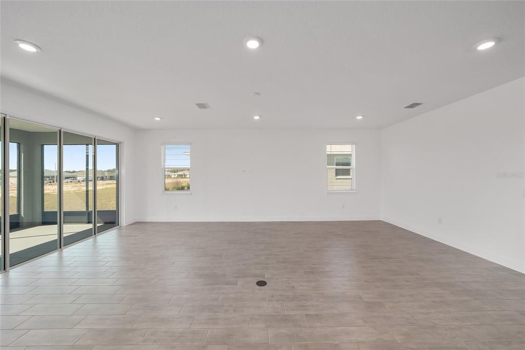 待售: $442,000 (2 贝兹, 2 浴室, 2493 平方英尺)