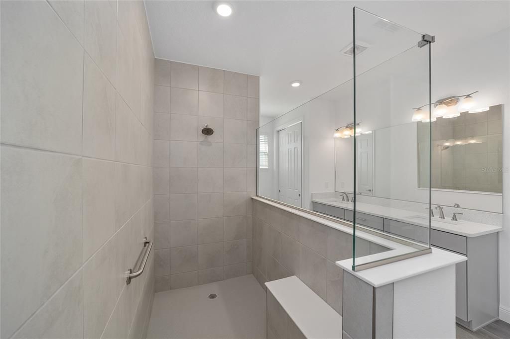 待售: $442,000 (2 贝兹, 2 浴室, 2493 平方英尺)