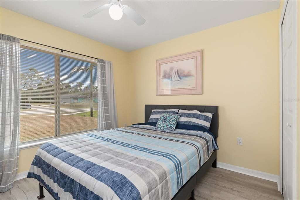 На продажу: $250,000 (3 спален, 2 ванн, 1264 Квадратных фут)