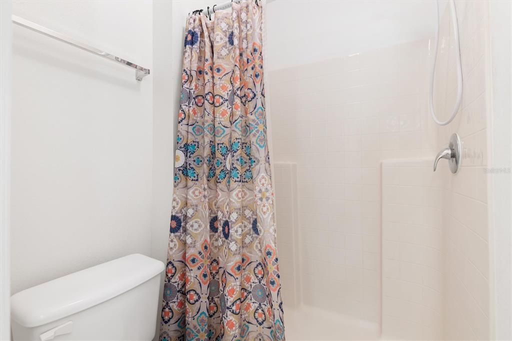 На продажу: $250,000 (3 спален, 2 ванн, 1264 Квадратных фут)