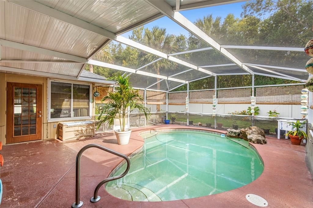 En Venta: $369,900 (3 camas, 2 baños, 1575 Pies cuadrados)