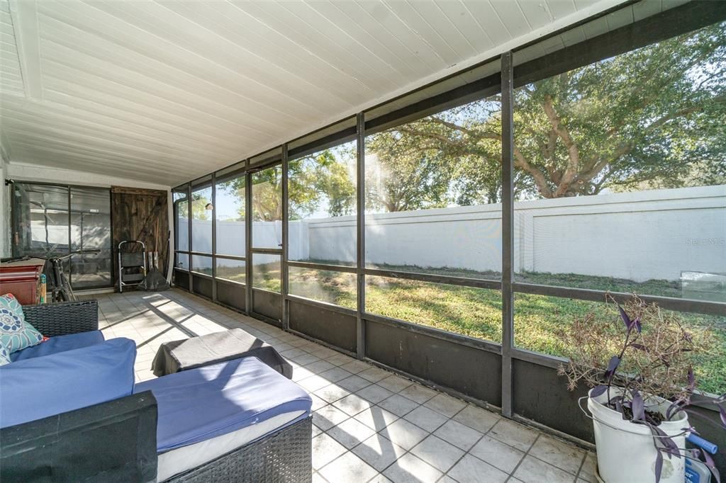 For Sale: $410,000 (4 beds, 2 baths, 1959 Square Feet)