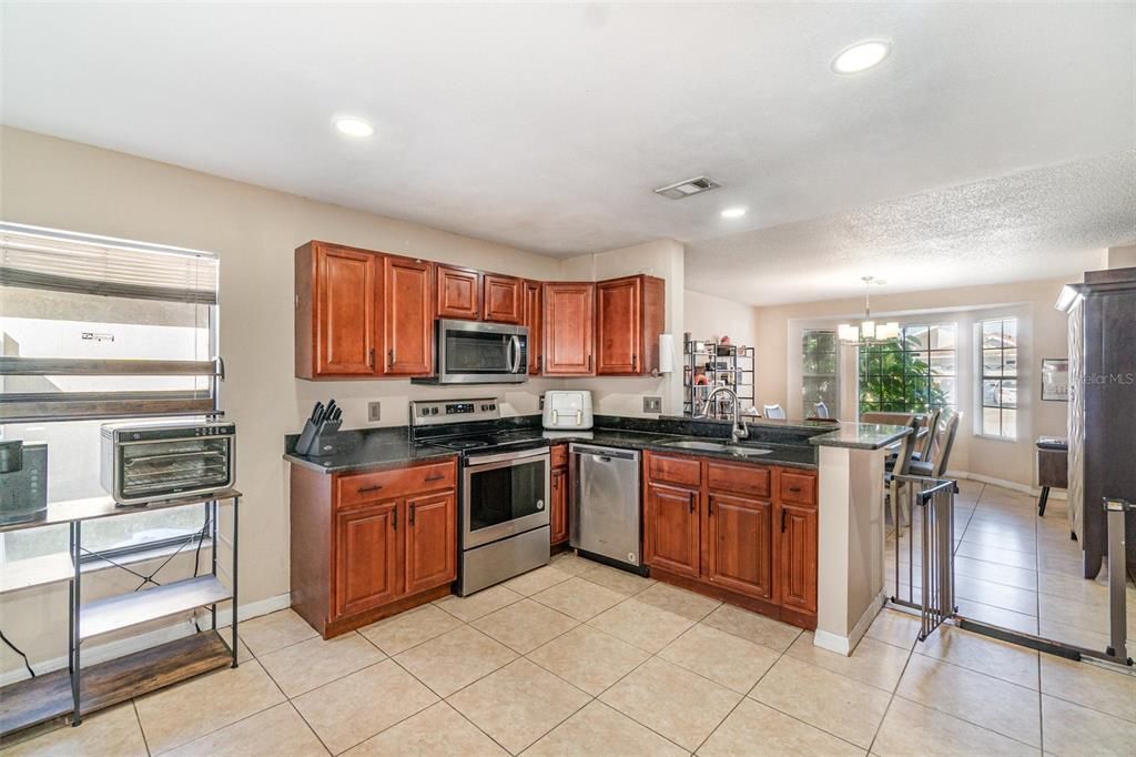 For Sale: $410,000 (4 beds, 2 baths, 1959 Square Feet)