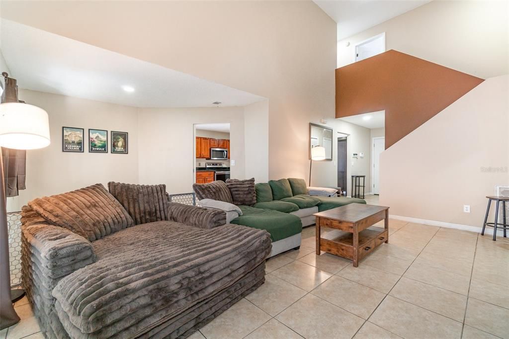 For Sale: $410,000 (4 beds, 2 baths, 1959 Square Feet)