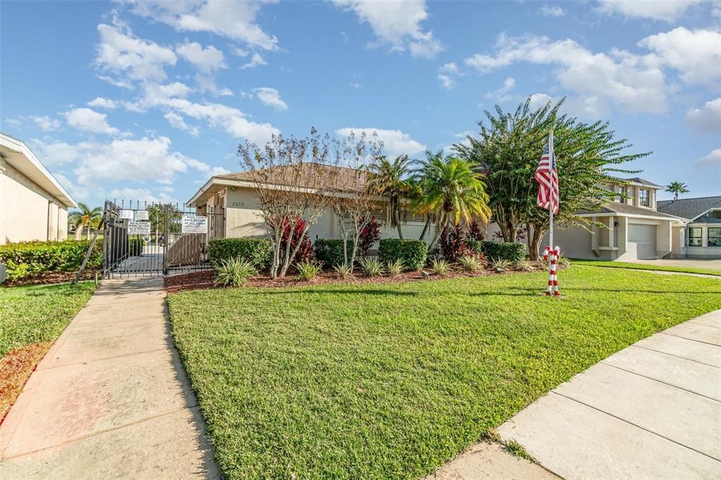 For Sale: $410,000 (4 beds, 2 baths, 1959 Square Feet)