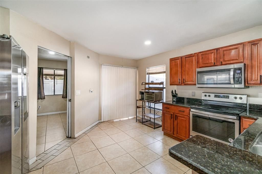 For Sale: $410,000 (4 beds, 2 baths, 1959 Square Feet)