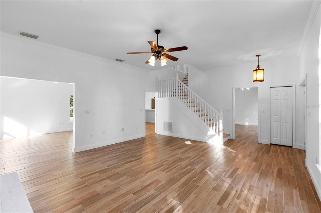 待售: $850,000 (5 贝兹, 3 浴室, 2982 平方英尺)