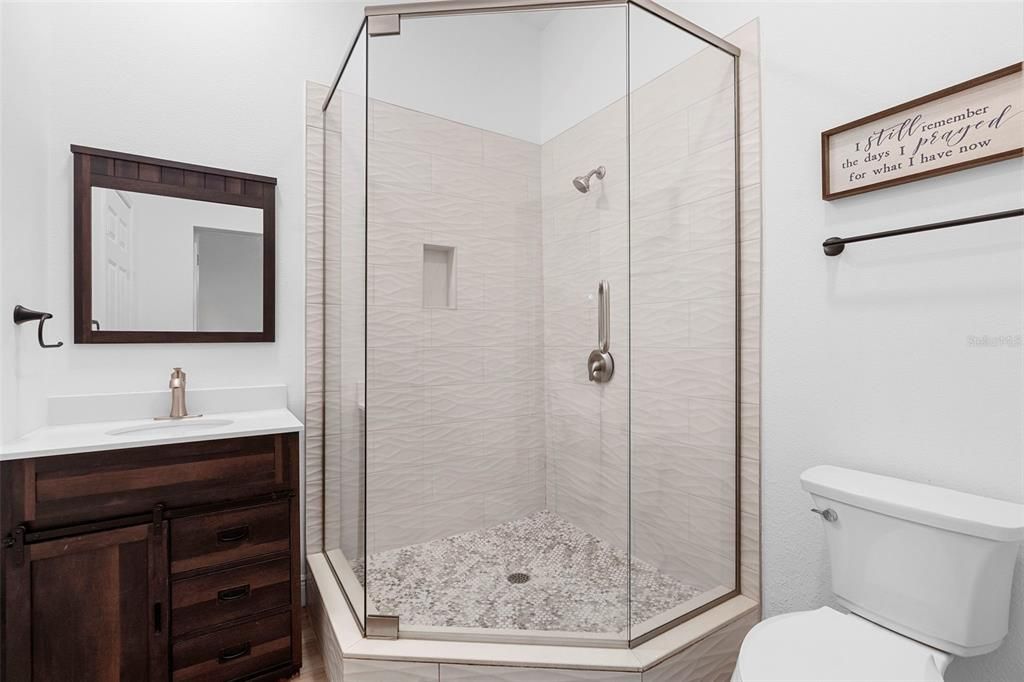 待售: $850,000 (5 贝兹, 3 浴室, 2982 平方英尺)