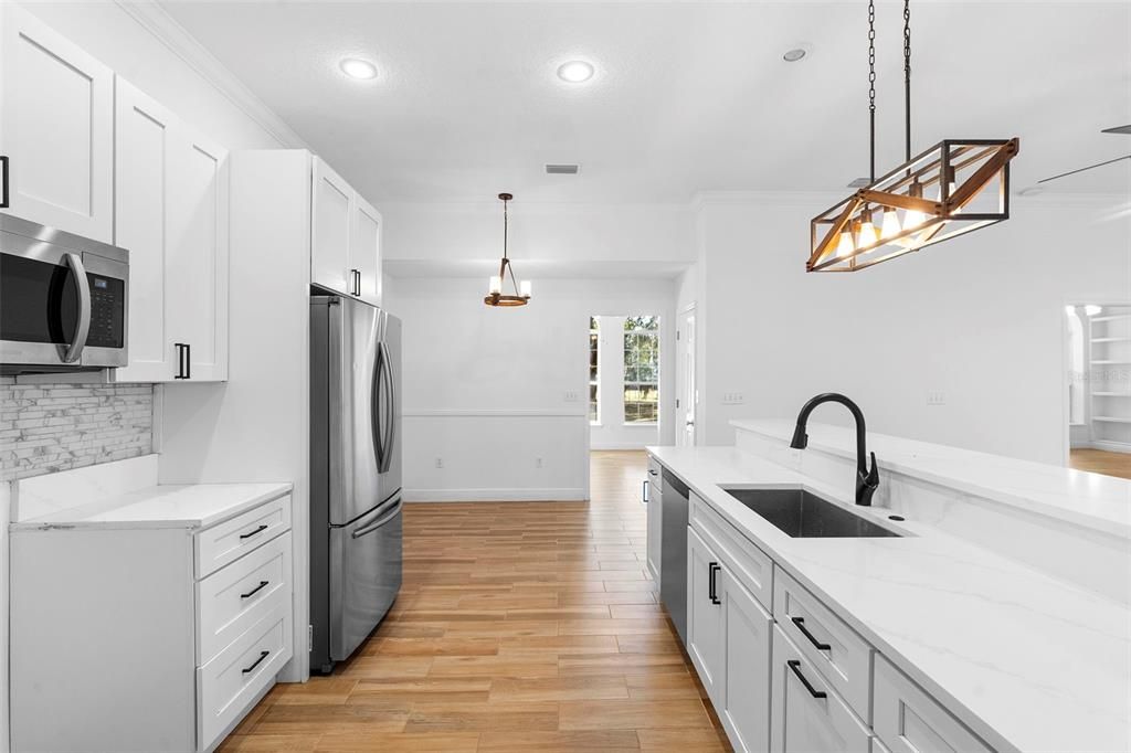 待售: $850,000 (5 贝兹, 3 浴室, 2982 平方英尺)