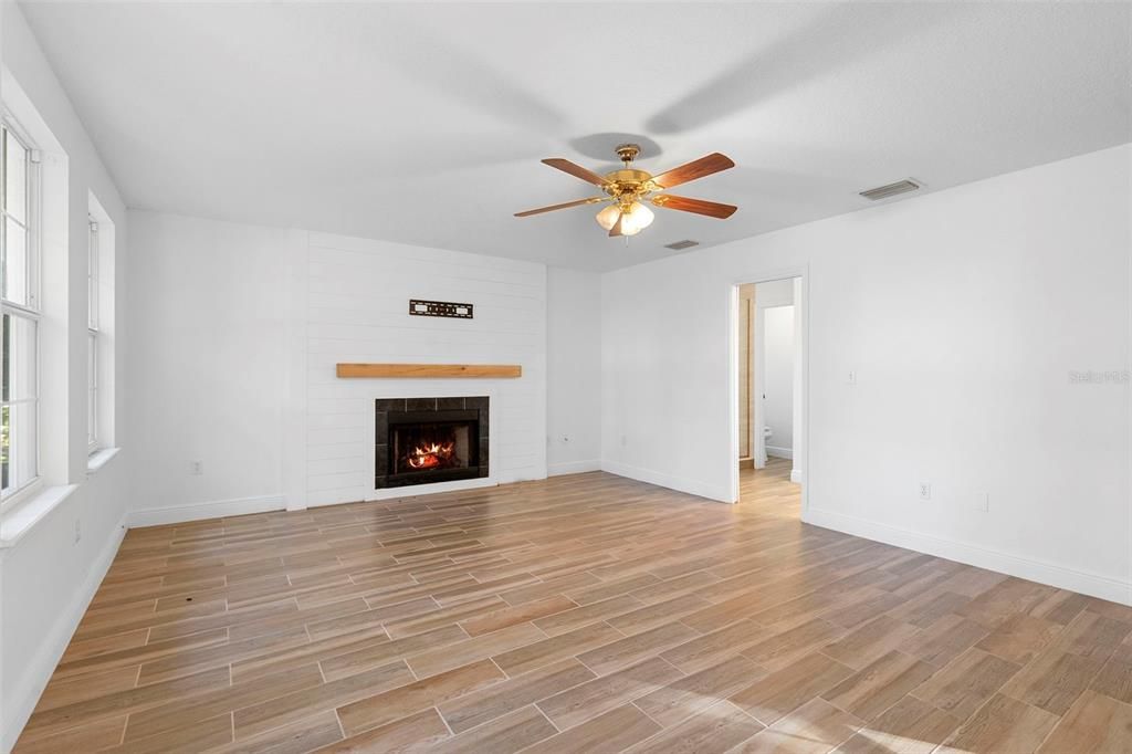 待售: $850,000 (5 贝兹, 3 浴室, 2982 平方英尺)