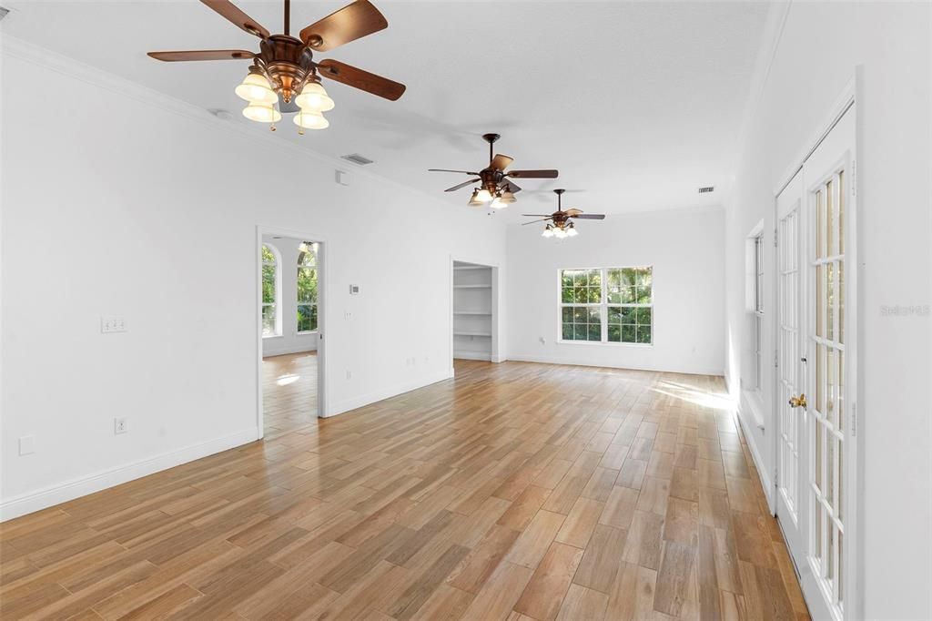 待售: $850,000 (5 贝兹, 3 浴室, 2982 平方英尺)