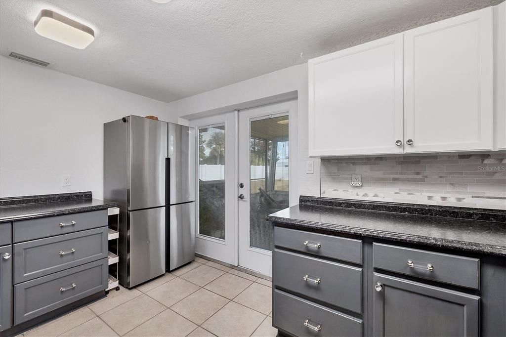 На продажу: $179,000 (3 спален, 1 ванн, 1144 Квадратных фут)