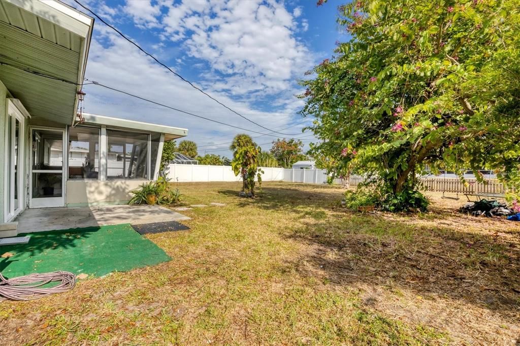 На продажу: $179,000 (3 спален, 1 ванн, 1144 Квадратных фут)