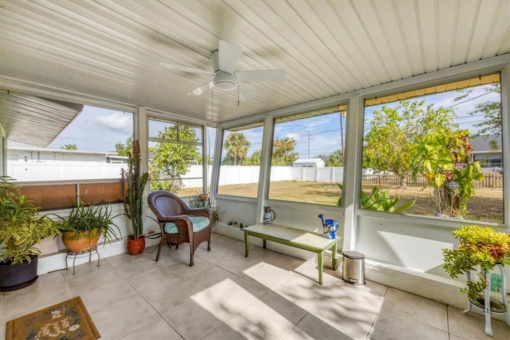 На продажу: $179,000 (3 спален, 1 ванн, 1144 Квадратных фут)