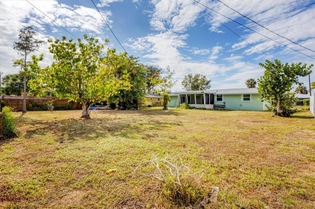 На продажу: $179,000 (3 спален, 1 ванн, 1144 Квадратных фут)