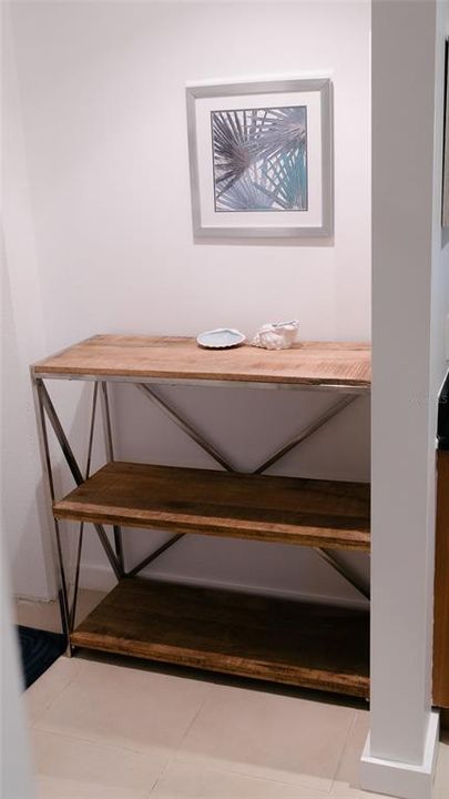 出租: $6,000 (2 贝兹, 2 浴室, 1726 平方英尺)