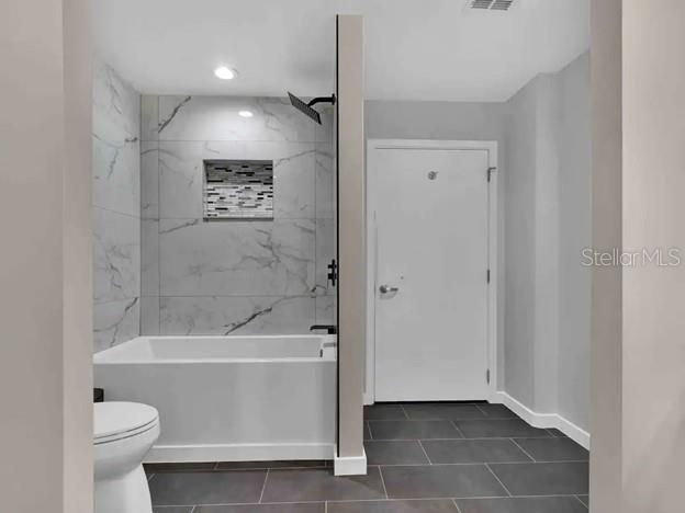 出租: $6,000 (2 贝兹, 2 浴室, 1726 平方英尺)