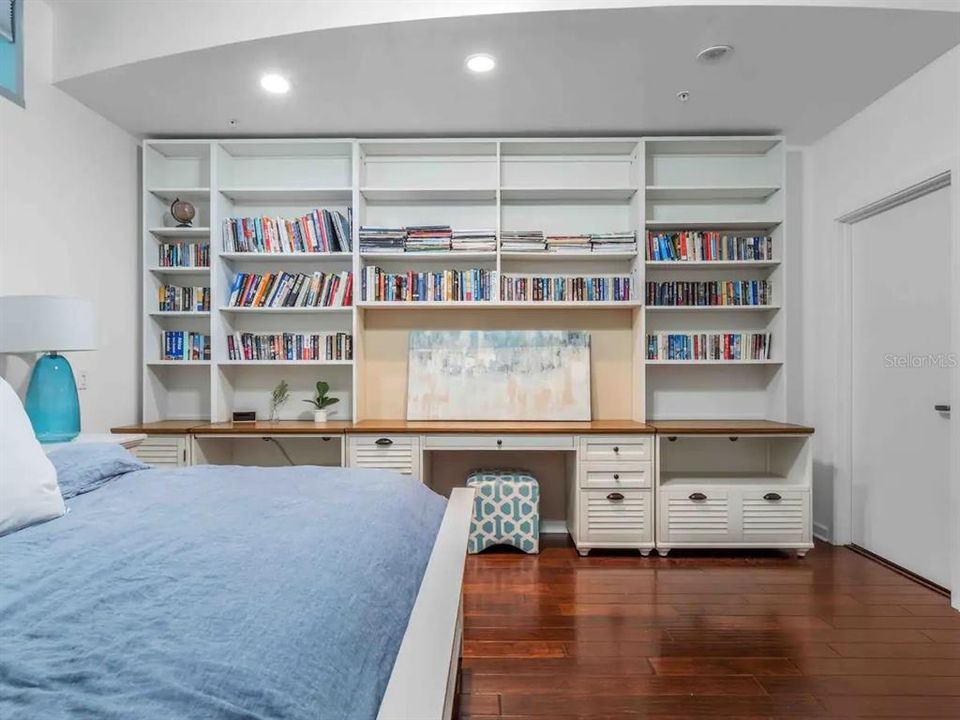 出租: $6,000 (2 贝兹, 2 浴室, 1726 平方英尺)