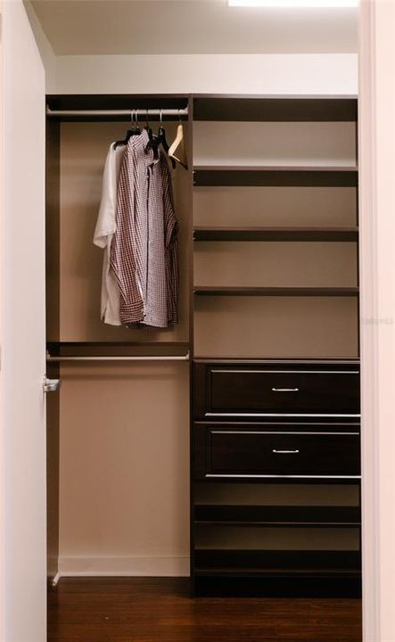 出租: $6,000 (2 贝兹, 2 浴室, 1726 平方英尺)