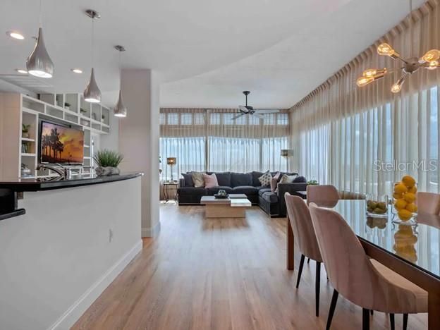 出租: $6,000 (2 贝兹, 2 浴室, 1726 平方英尺)