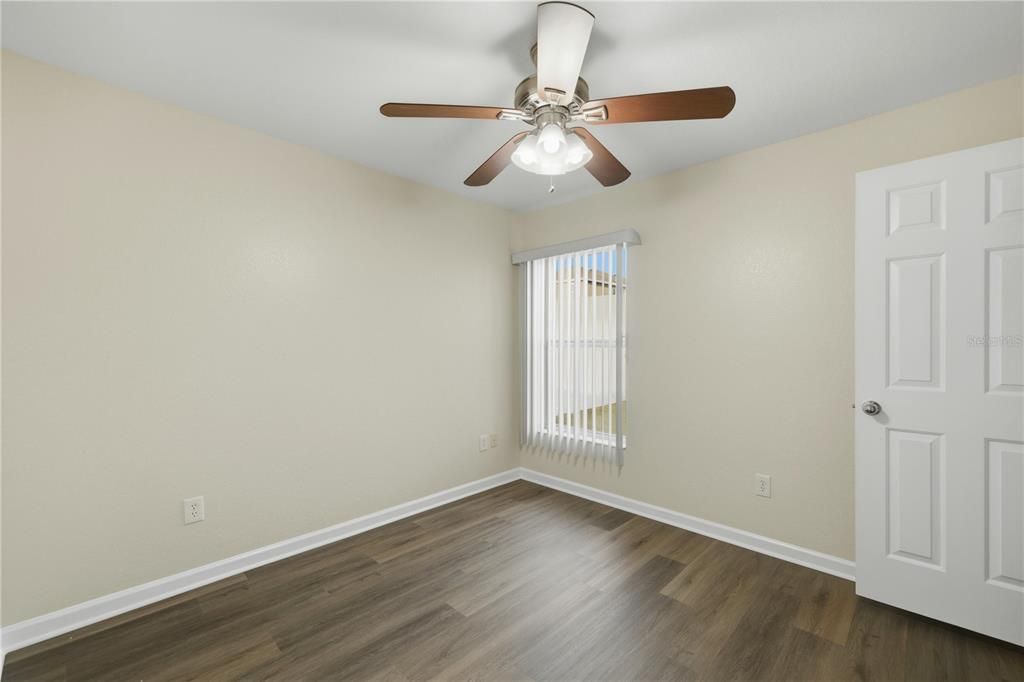 For Rent: $1,995 (4 beds, 2 baths, 1944 Square Feet)