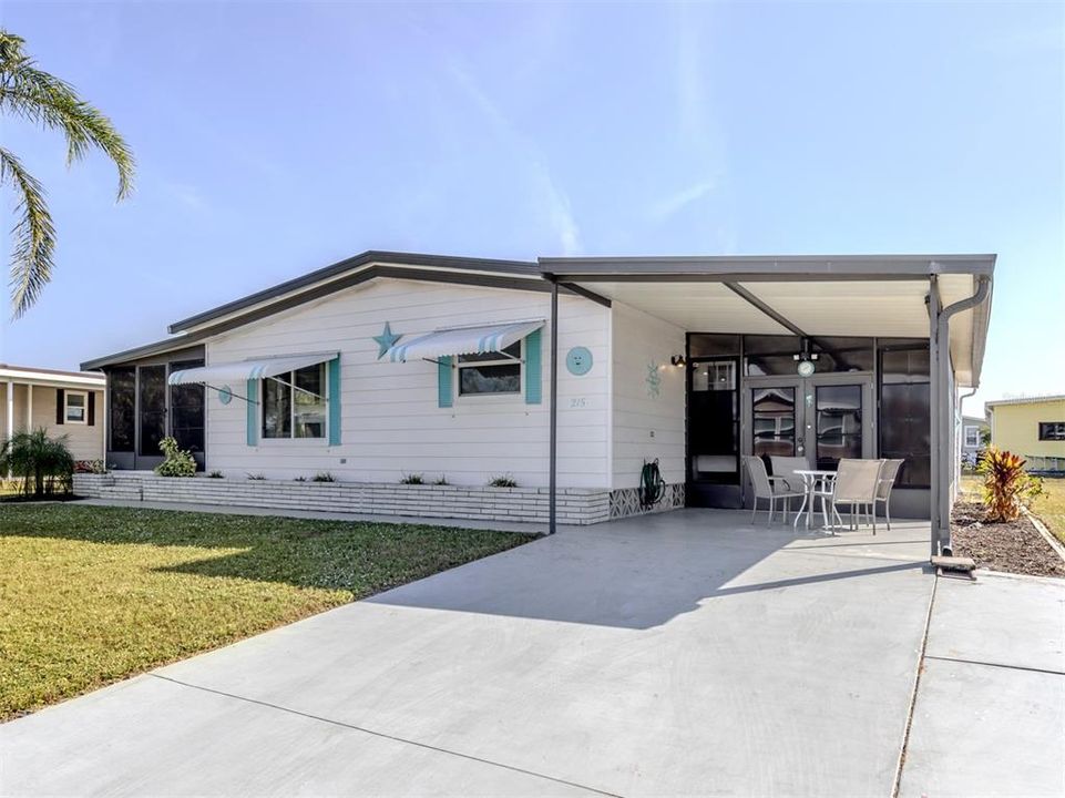 For Sale: $148,000 (2 beds, 2 baths, 962 Square Feet)