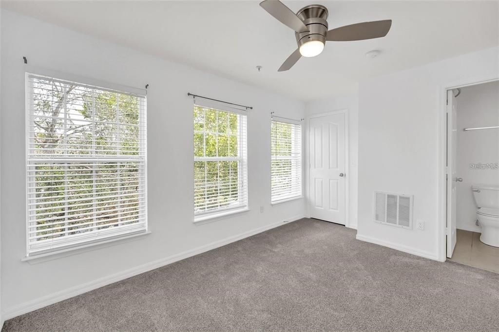 For Sale: $495,000 (3 beds, 2 baths, 1465 Square Feet)