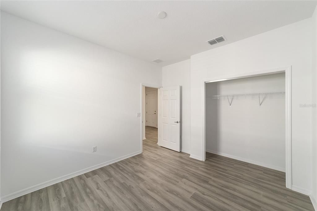 Под контрактом: $286,000 (2 спален, 2 ванн, 1467 Квадратных фут)