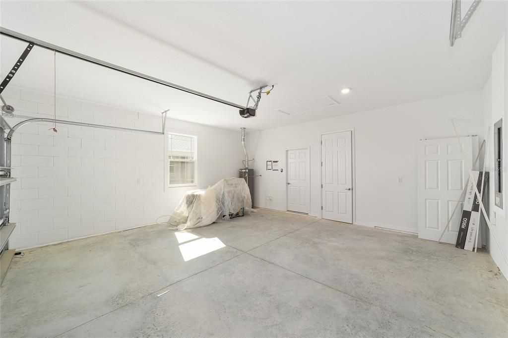 Под контрактом: $286,000 (2 спален, 2 ванн, 1467 Квадратных фут)