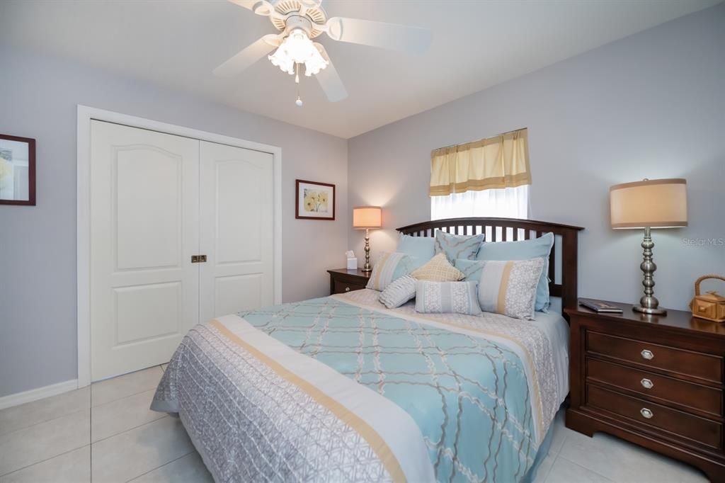 待售: $465,000 (3 贝兹, 2 浴室, 2242 平方英尺)