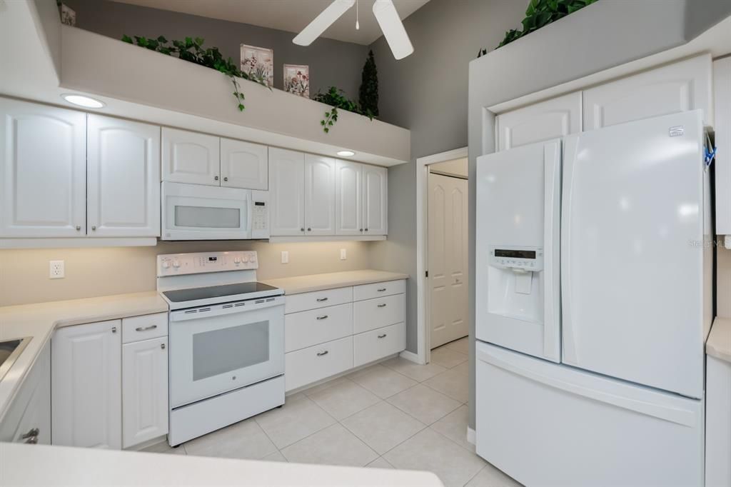 待售: $465,000 (3 贝兹, 2 浴室, 2242 平方英尺)