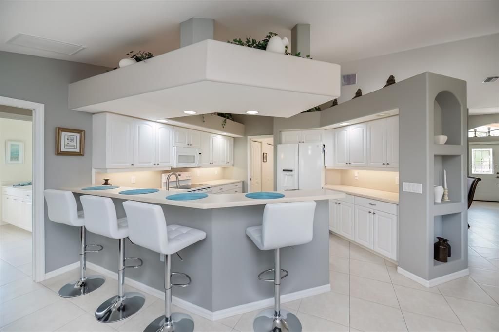 待售: $465,000 (3 贝兹, 2 浴室, 2242 平方英尺)