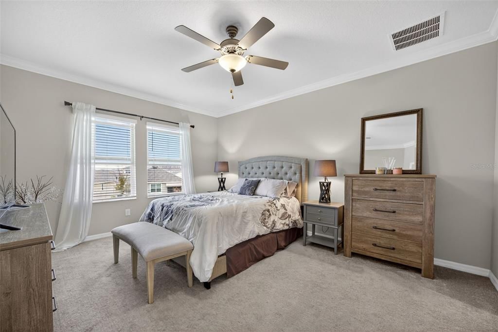 На продажу: $325,000 (3 спален, 2 ванн, 1807 Квадратных фут)