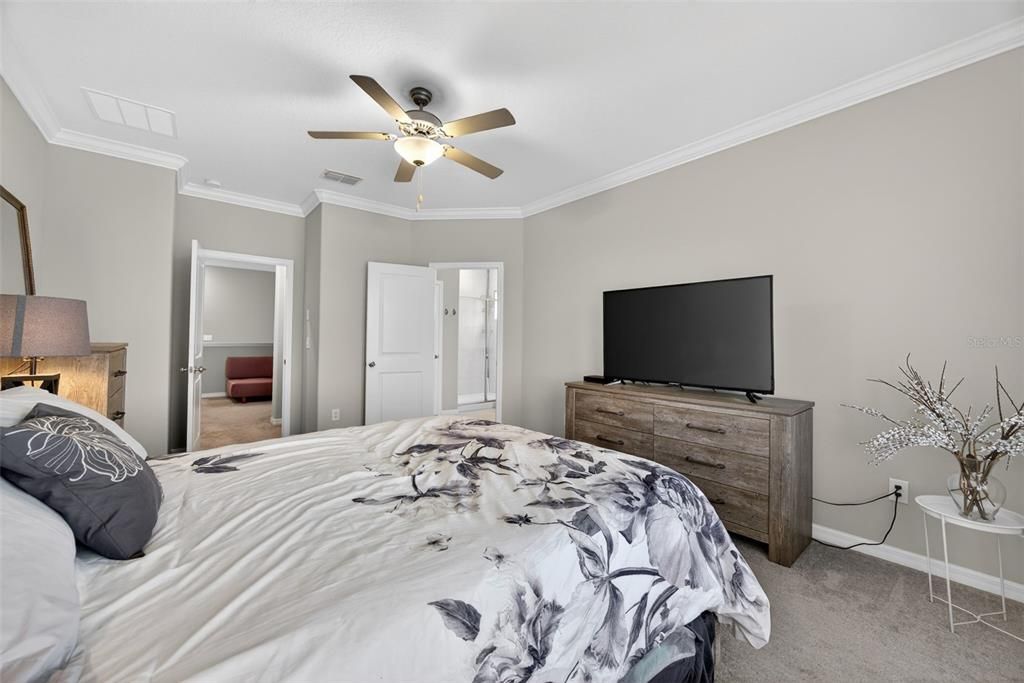 На продажу: $325,000 (3 спален, 2 ванн, 1807 Квадратных фут)