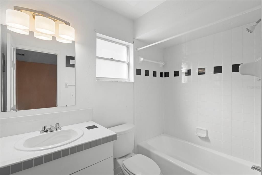 En Venta: $265,000 (2 camas, 2 baños, 1428 Pies cuadrados)