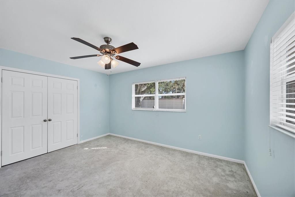 For Sale: $314,900 (2 beds, 1 baths, 1239 Square Feet)