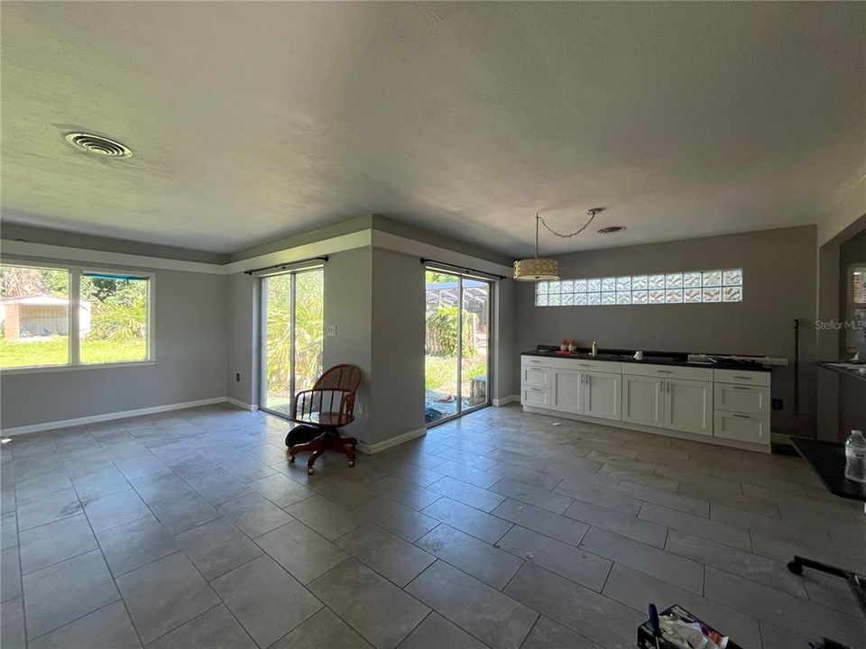 На продажу: $250,000 (3 спален, 2 ванн, 1465 Квадратных фут)