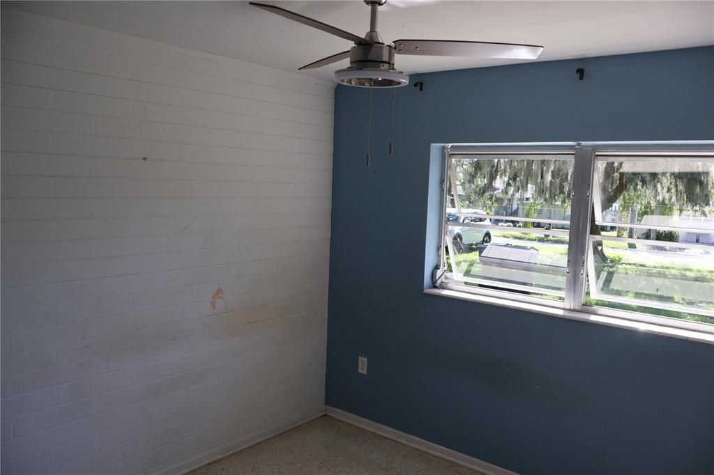 На продажу: $250,000 (3 спален, 2 ванн, 1465 Квадратных фут)