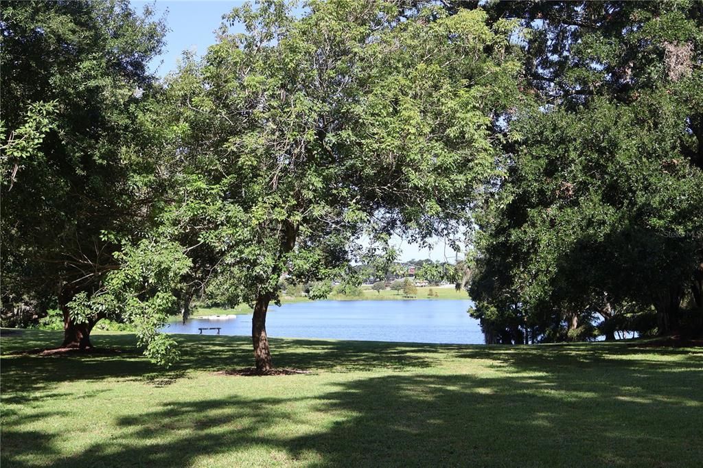 На продажу: $250,000 (3 спален, 2 ванн, 1465 Квадратных фут)